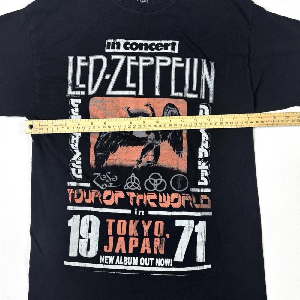 Led Zeppelin T-Shirt Men’s Small Concert Tokyo Japan Short Sleeve World Tour - Picture 4 of 9